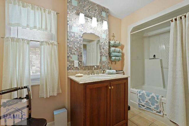 10 Pinetree Road, Midway, GA 31320