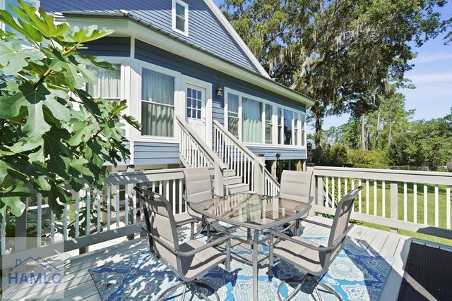10 Pinetree Road, Midway, GA 31320