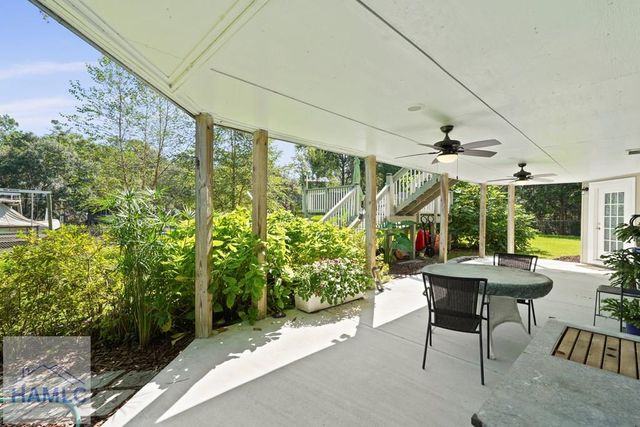 10 Pinetree Road, Midway, GA 31320