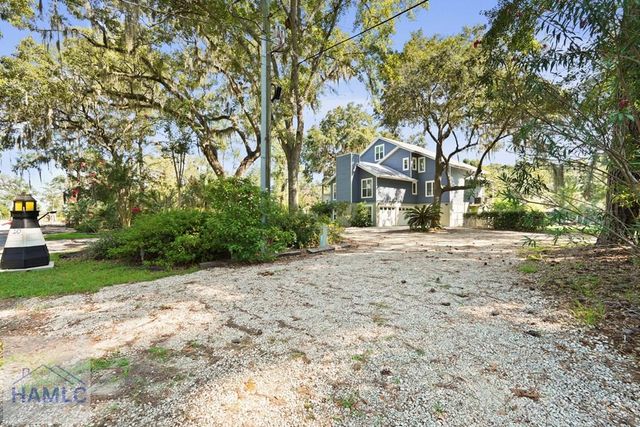 10 Pinetree Road, Midway, GA 31320