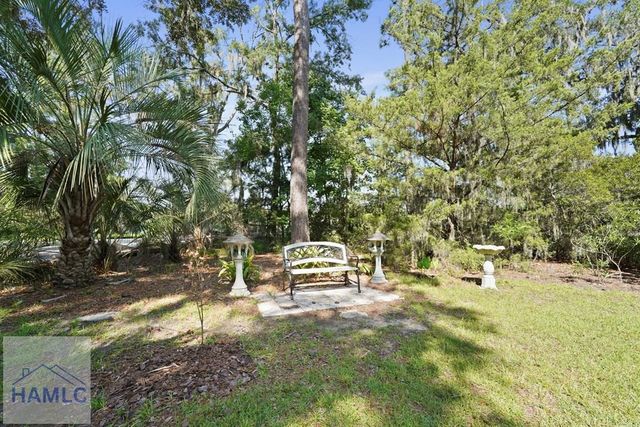 10 Pinetree Road, Midway, GA 31320