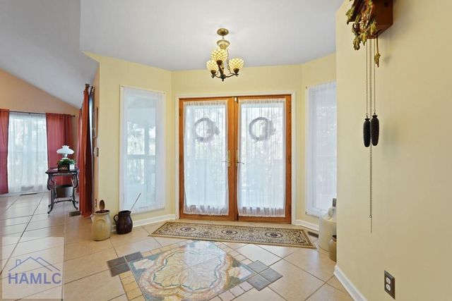 10 Pinetree Road, Midway, GA 31320