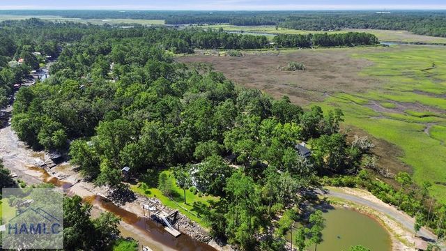 10 Pinetree Road, Midway, GA 31320