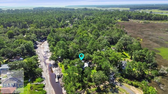 10 Pinetree Road, Midway, GA 31320