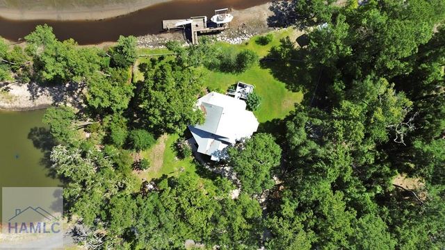 10 Pinetree Road, Midway, GA 31320