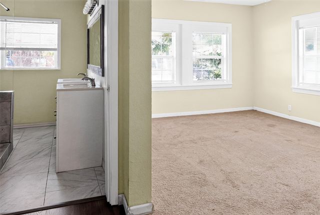 3901 Moulton Street, Greenville, TX 75401