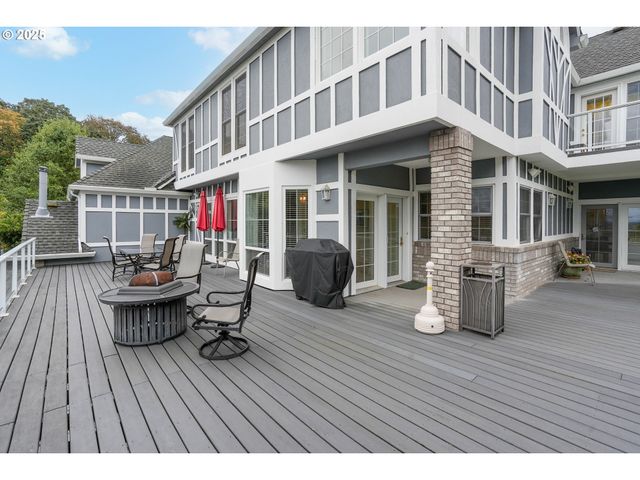 36313 BLUEBERRY Dr, Lebanon, OR 97355