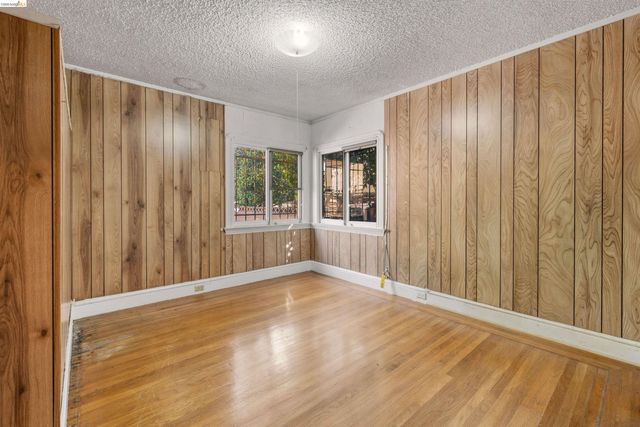 2939 57Th Ave, Oakland, CA 94605