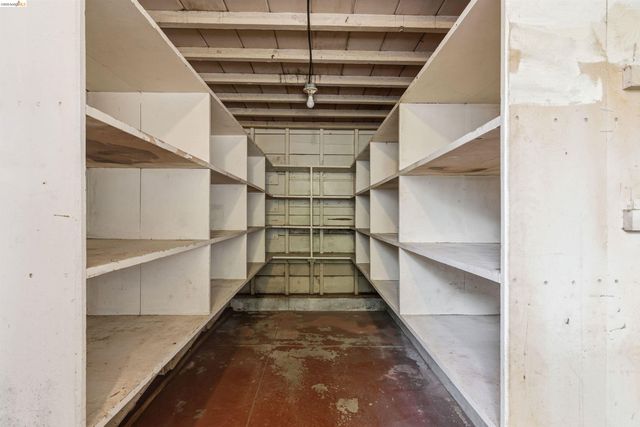 2939 57Th Ave, Oakland, CA 94605