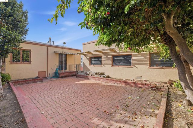 2939 57Th Ave, Oakland, CA 94605