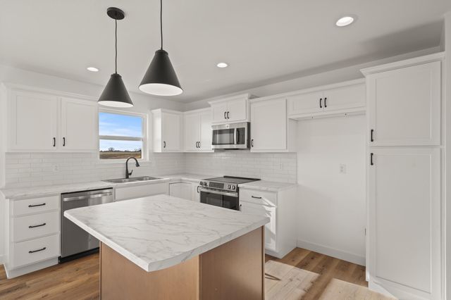 14855 WELCH DR, Ashland, MO 65010