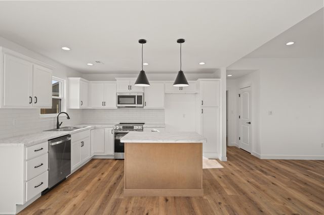 14855 WELCH DR, Ashland, MO 65010