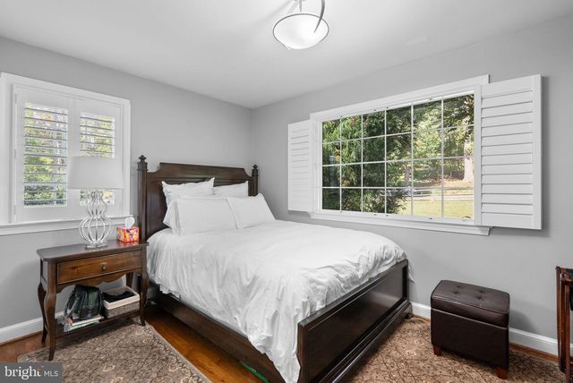 12928 CIRCLE DR, Rockville, MD 20850