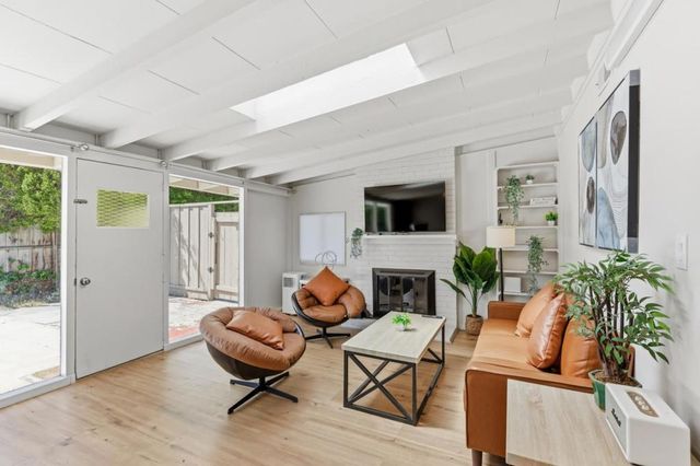 367 Fay Way, Mountain View, CA 94043