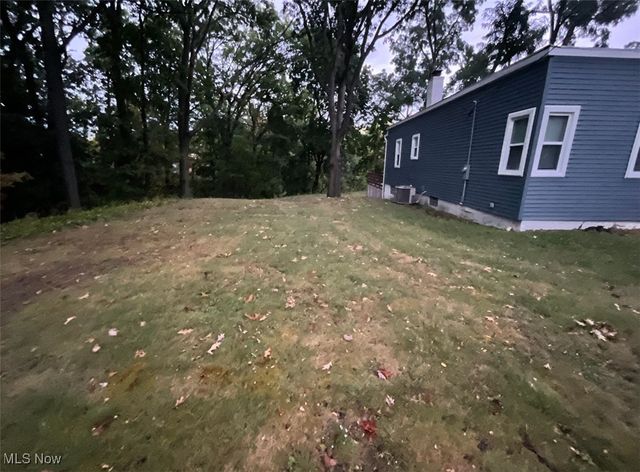 4206 Orchard Park Drive, Parma, OH 44134