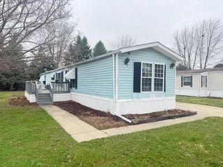 7801 88th Street #171, Pleasant Prairie, WI 53158