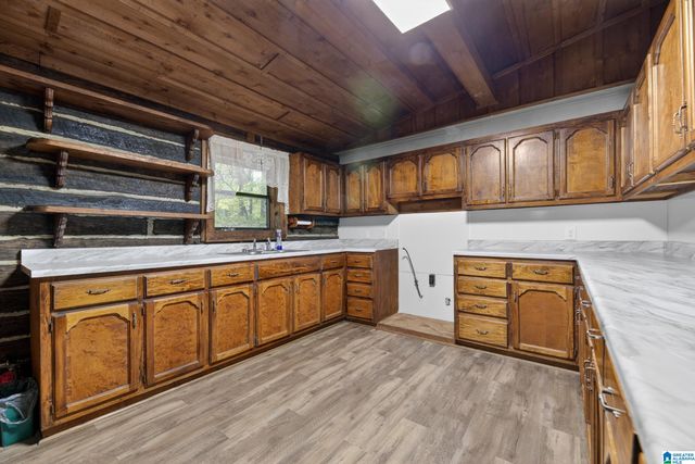 325 GRIZZLE LANE, Talladega, AL 35160