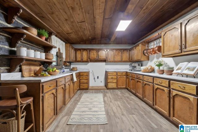 325 GRIZZLE LANE, Talladega, AL 35160