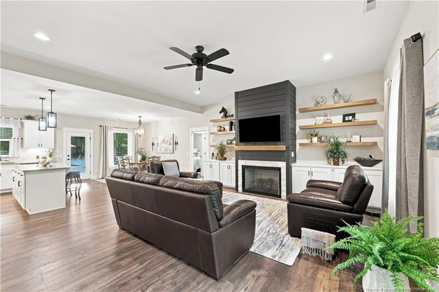 105 Stallion Drive, West End, NC 27376
