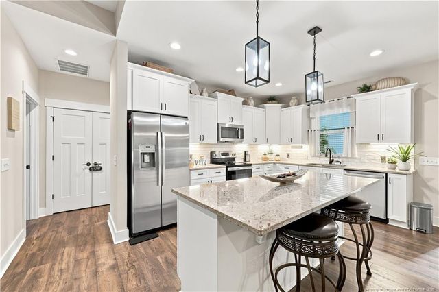 105 Stallion Drive, West End, NC 27376
