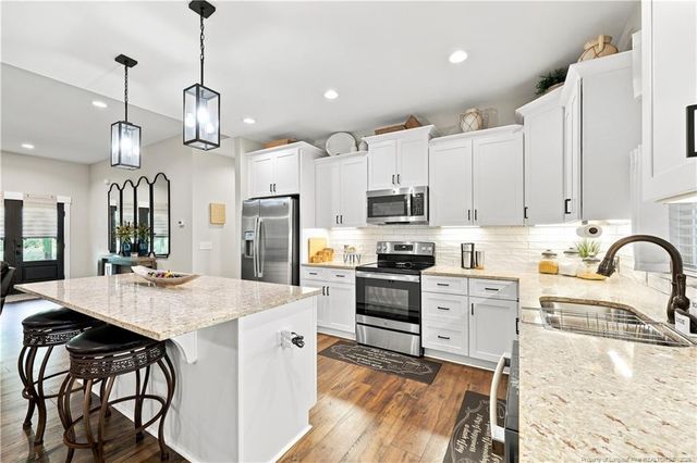 105 Stallion Drive, West End, NC 27376