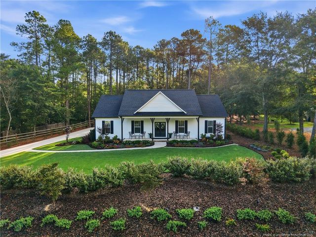 105 Stallion Drive, West End, NC 27376