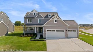 52180 Wellington Valley Drive, Macomb, MI 48042