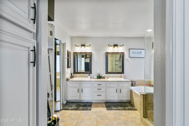 6852 W IVANHOE Street, Chandler, AZ 85226