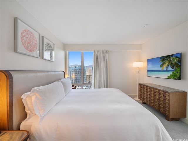 223 Saratoga Road 3302, Honolulu, HI 96815