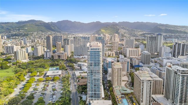 223 Saratoga Road 3302, Honolulu, HI 96815