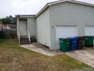 11216 Center Point Rd, San Antonio, TX 78233