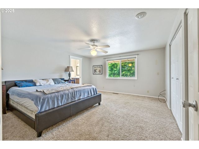 1290 EVERGREEN Ln, Sweet Home, OR 97386