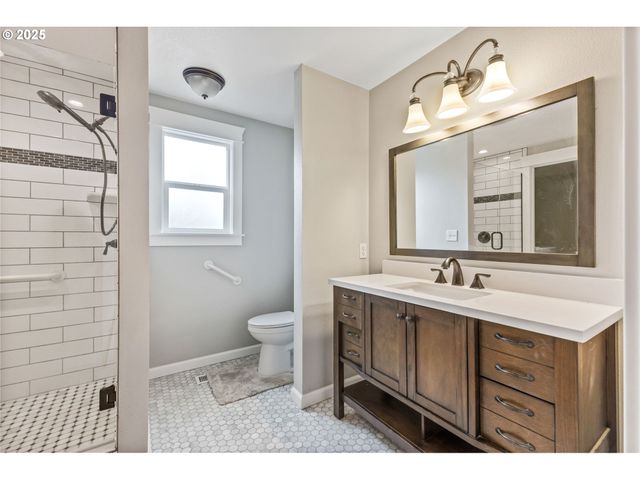 1290 EVERGREEN Ln, Sweet Home, OR 97386