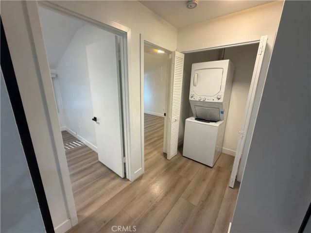 8414 Owensmouth, Canoga Park, CA 91304