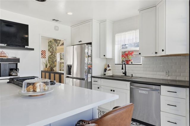 415 E Green Street, Claremont, CA 91711