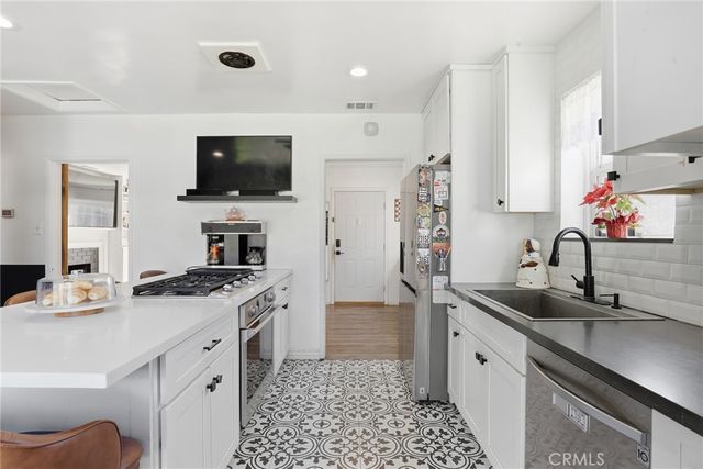 415 E Green Street, Claremont, CA 91711