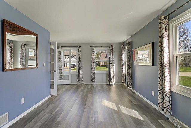10931 67th PLACE, Kenosha, WI 53142