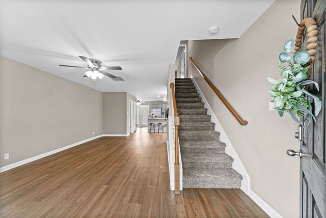 955 Big Sky Dr Apt J, Clarksville, TN 37040