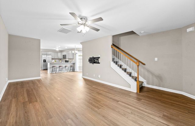 955 Big Sky Dr Apt J, Clarksville, TN 37040