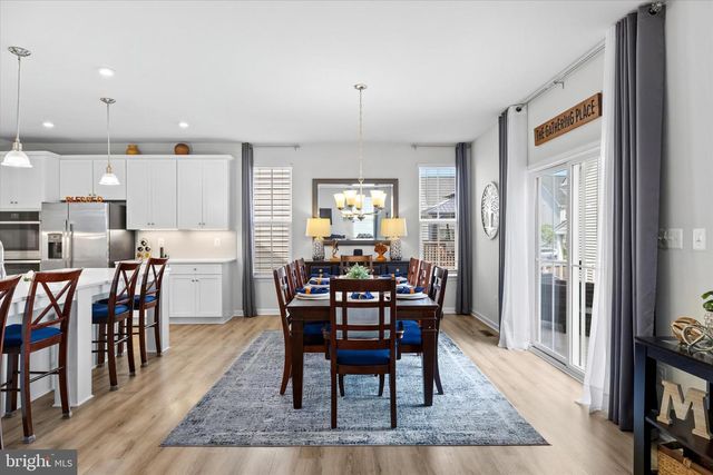 12528 SOUTHINGTON DR, Woodbridge, VA 22192