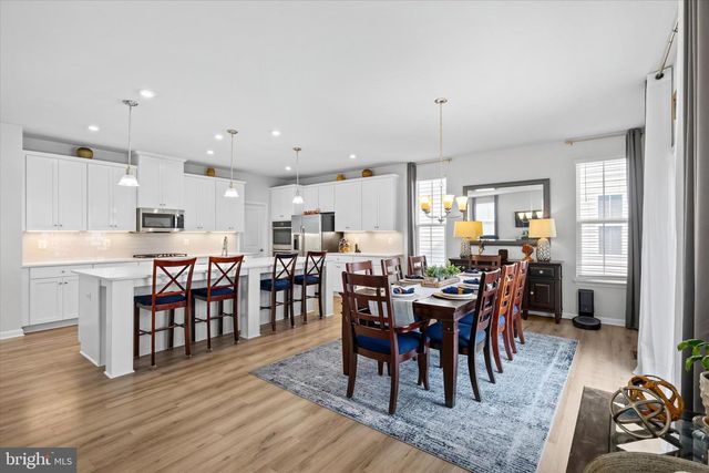 12528 SOUTHINGTON DR, Woodbridge, VA 22192