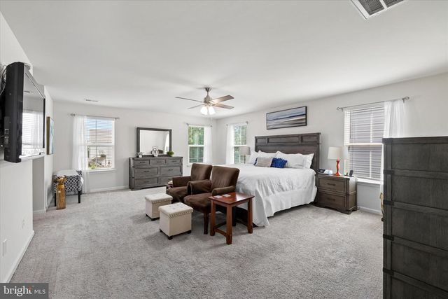 12528 SOUTHINGTON DR, Woodbridge, VA 22192