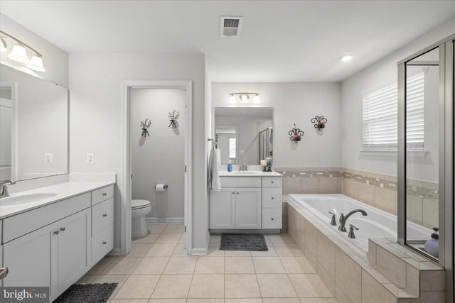 12528 SOUTHINGTON DR, Woodbridge, VA 22192