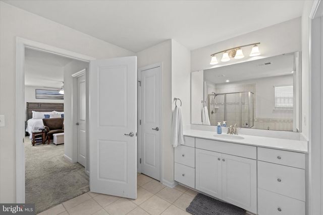 12528 SOUTHINGTON DR, Woodbridge, VA 22192