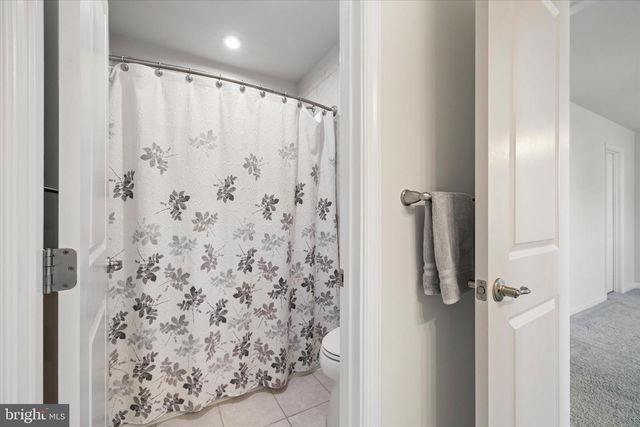 12528 SOUTHINGTON DR, Woodbridge, VA 22192