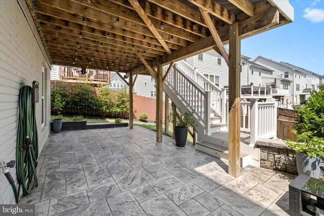 12528 SOUTHINGTON DR, Woodbridge, VA 22192