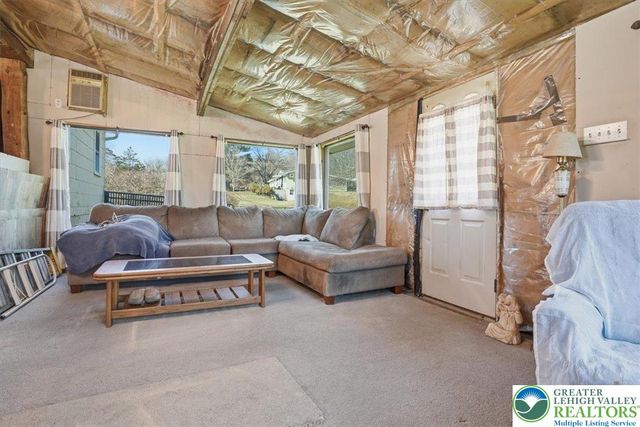 4532 Long Run Road, Franklin Twp, PA 18235