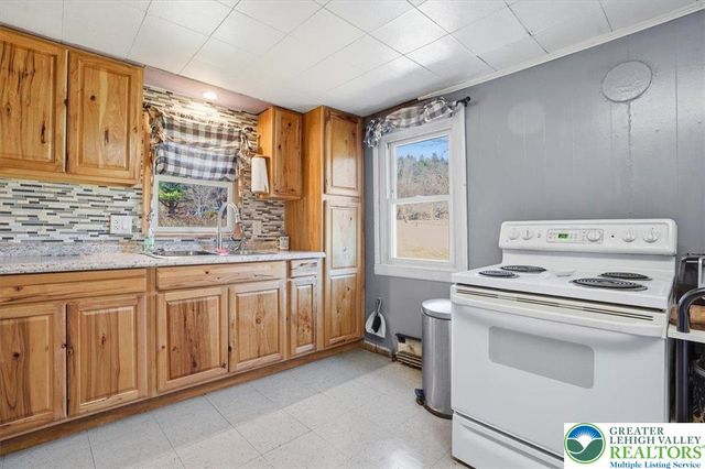 4532 Long Run Road, Franklin Twp, PA 18235