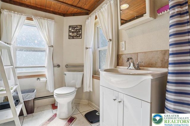 4532 Long Run Road, Franklin Twp, PA 18235