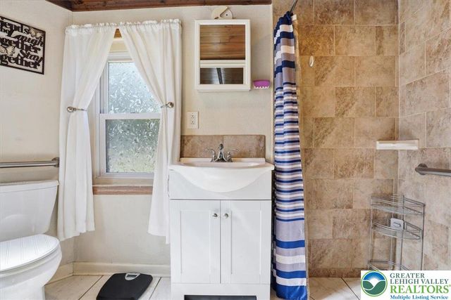 4532 Long Run Road, Franklin Twp, PA 18235